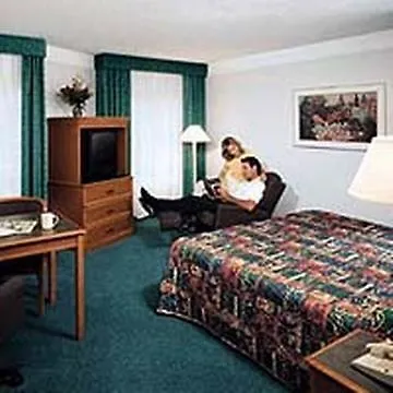Travelodge By Wyndham North