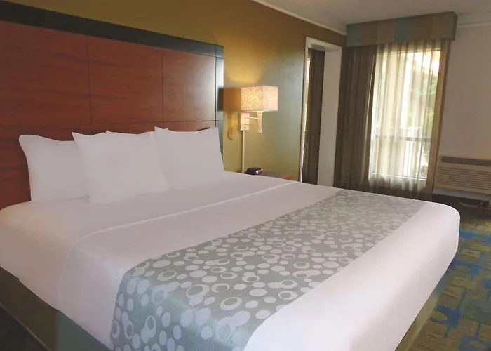 Hotel Travelodge By Wyndham North Phoenix