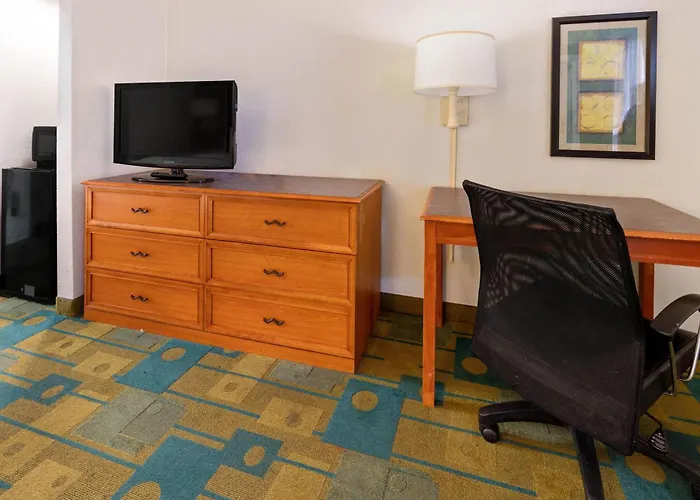 Hotel Travelodge By Wyndham North 3*
