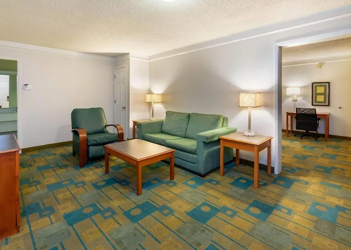 Travelodge By Wyndham North Hotel Phoenix