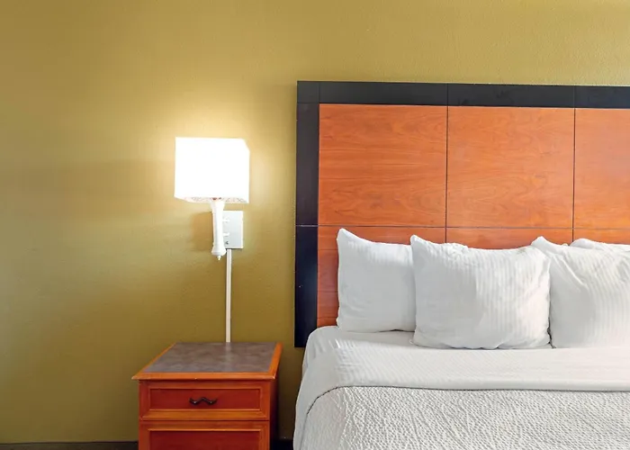 Travelodge By Wyndham North 3* Phoenix