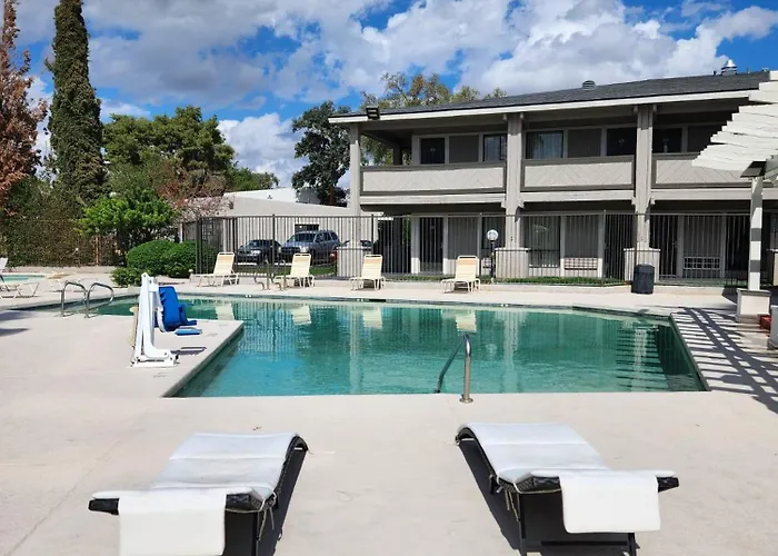 Travelodge By Wyndham North Hotel Phoenix