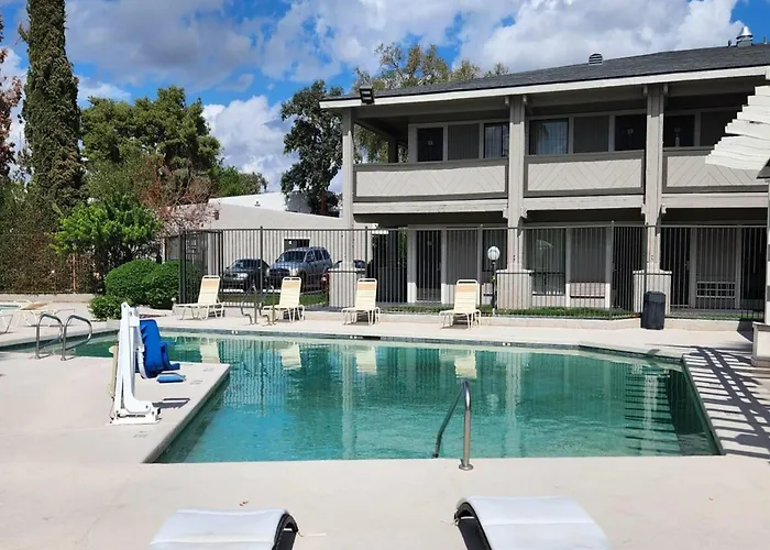 Hotel Travelodge By Wyndham North Phoenix
