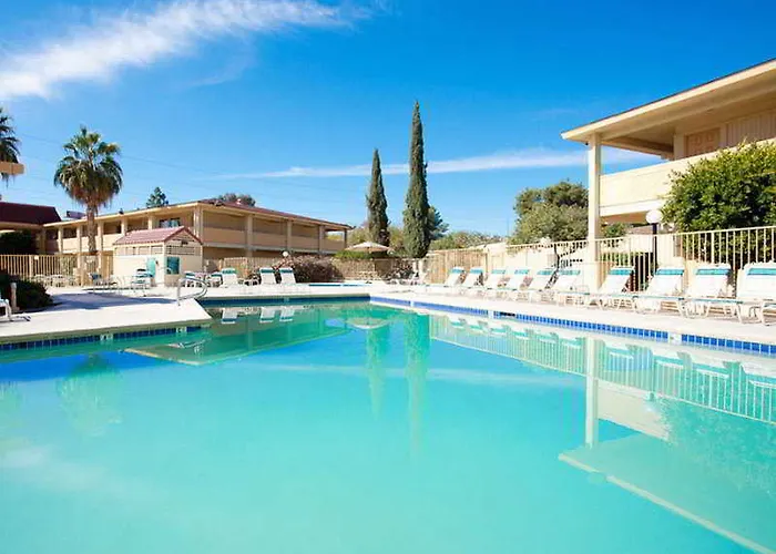 Hotel Travelodge By Wyndham North 3*